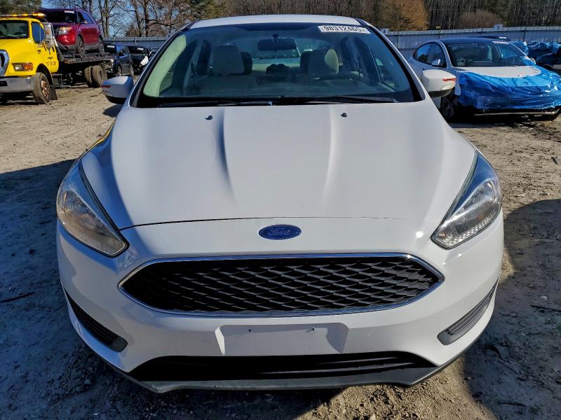 Photo 5 from auction – 2015 FORD FOCUS SE with VIN 1FADP3F24FL343415