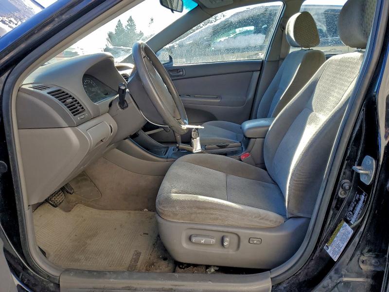 Photo 7 from auction – 2004 TOYOTA CAMRY LE with VIN 4T1BF32K54U077769