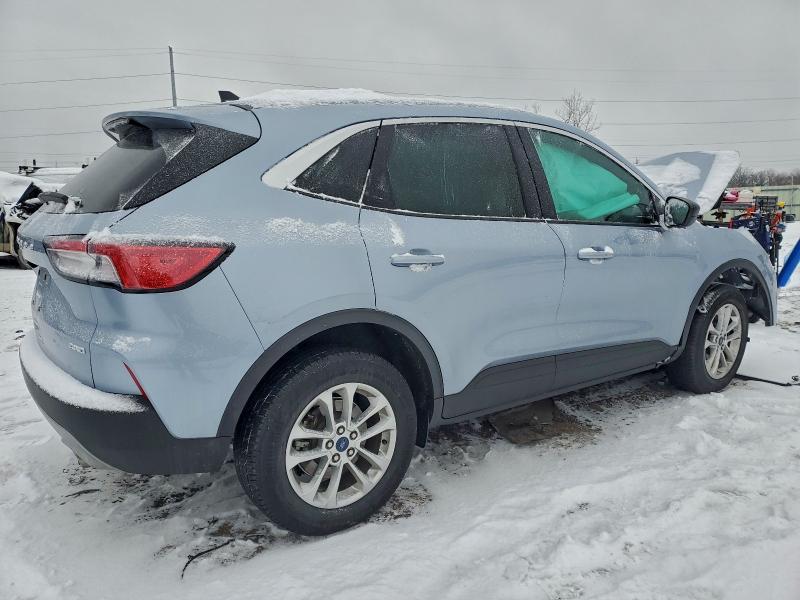Photo 3 from auction – 2022 FORD ESCAPE SE with VIN 1FMCU9G63NUB23982