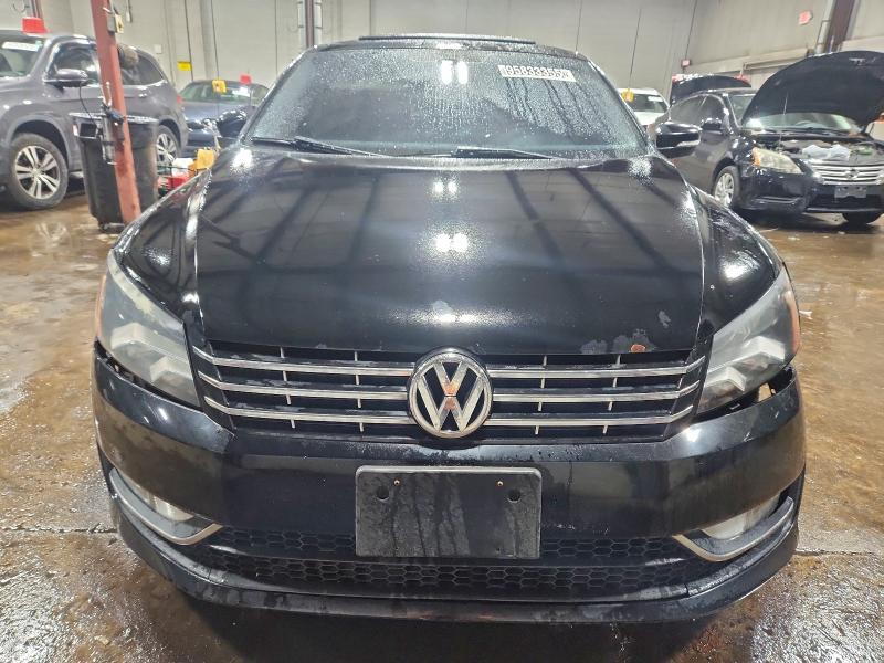 Photo 5 from auction – 2013 VOLKSWAGEN PASSAT SE with VIN 1VWBM7A33DC019447