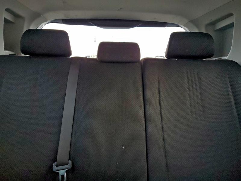 Photo 10 from auction – 2008 TOYOTA SCION with VIN JTLKE50E081056677