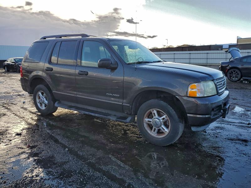 Photo 4 from auction – 2005 FORD EXPLORER X with VIN 1FMZU63K35ZA15425
