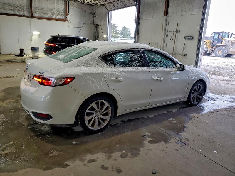 صورة رقم 3 من المزاد - 2016 ACURA ILX BASE W مع VIN 19UDE2F36GA010943
