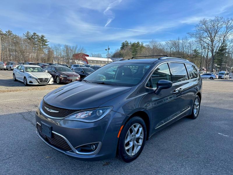 Photo 2 from auction – 2017 CHRYSLER PACIFICA T with VIN 2C4RC1EG8HR803926