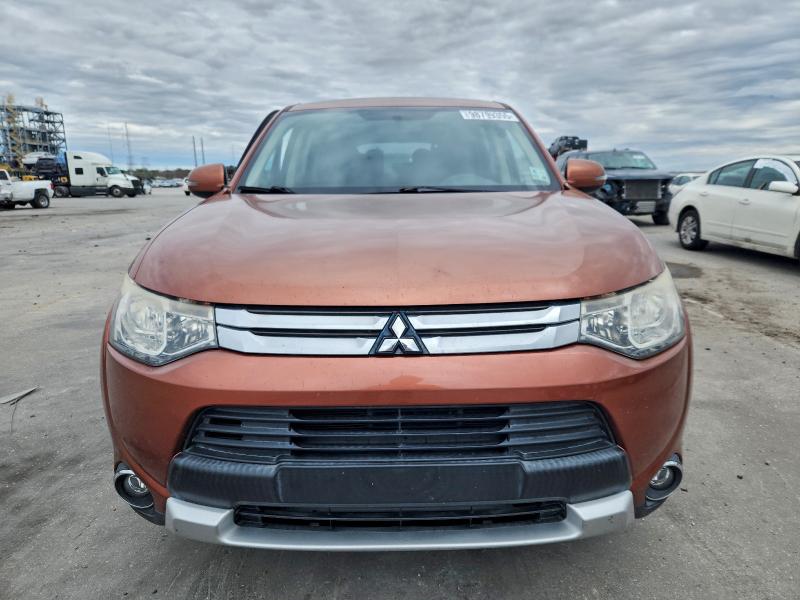 Photo 5 from auction – 2015 MITSUBISHI OUTLANDER with VIN JA4AD3A35FZ006930