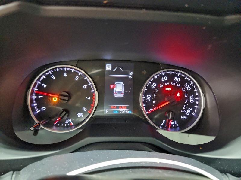 Photo 9 from auction – 2019 TOYOTA RAV4 LE with VIN 2T3F1RFV7KW076053