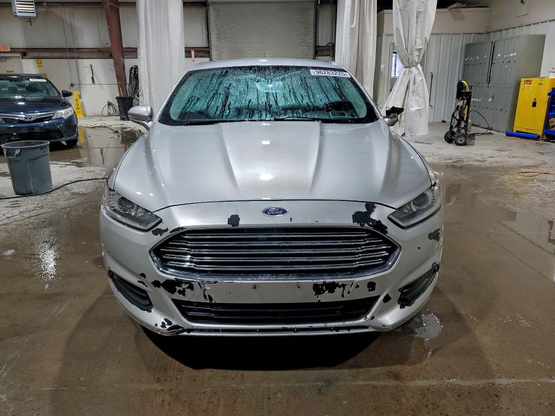 Photo 5 from auction – 2013 FORD FUSION with VIN 3FA6P0HR0DR298621