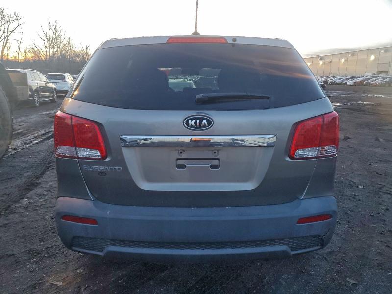 Photo 6 from auction – 2011 KIA SORENTO BA with VIN 5XYKTCA13BG014402