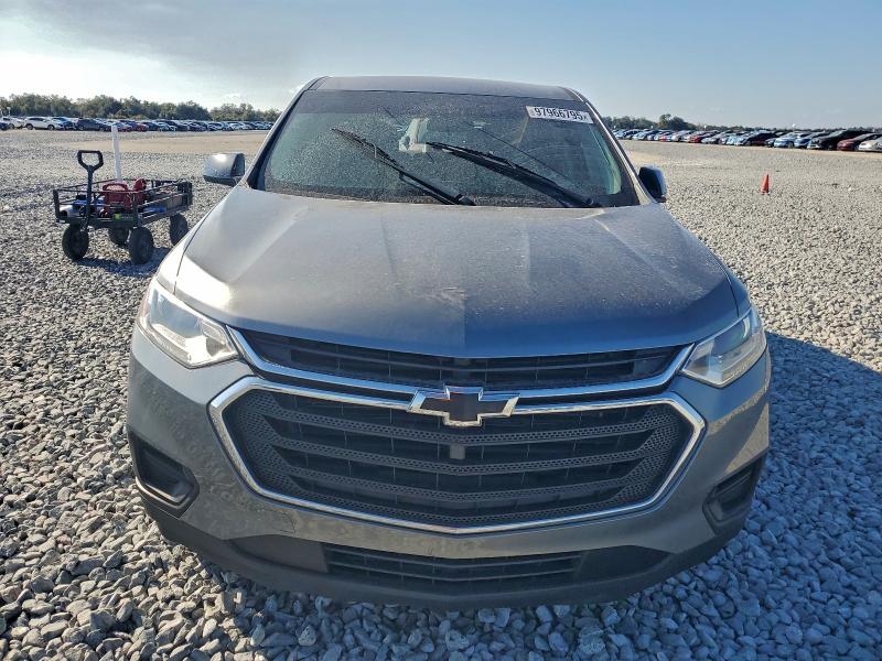 Photo 5 from auction – 2018 CHEVROLET TRAVERSE L with VIN 1GNERFKW5JJ204540