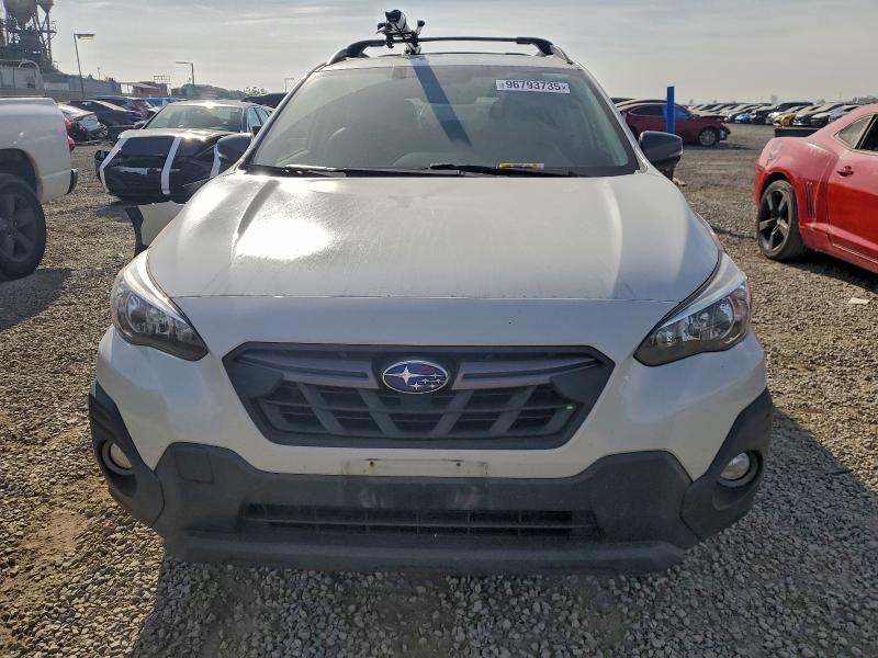 Photo 5 from auction – 2021 SUBARU CROSSTREK with VIN JF2GTHRC3MH256806