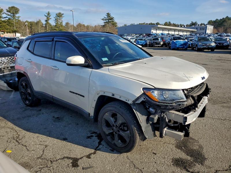Photo 4 from auction – 2019 JEEP COMPASS LA with VIN 3C4NJDBB8KT593086