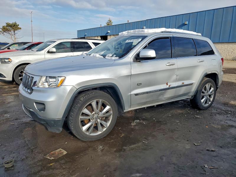 JEEP GRAND CHER 2011 with VIN 1J4RR4GG5BC678066 - Photo from auction