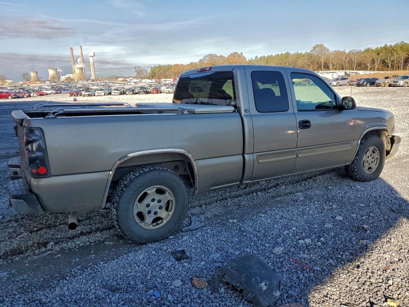Photo 3 from auction – 2003 CHEVROLET SILVERADO with VIN 2GCEC19T131341691