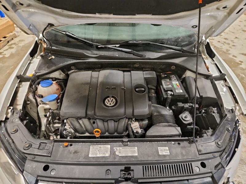 Photo 11 from auction – 2012 VOLKSWAGEN PASSAT SE with VIN 1VWBP7A39CC081585