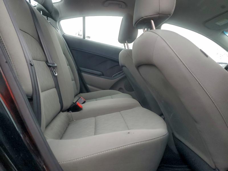 Photo 10 from auction – 2015 KIA FORTE LX with VIN KNAFK4A66F5435306