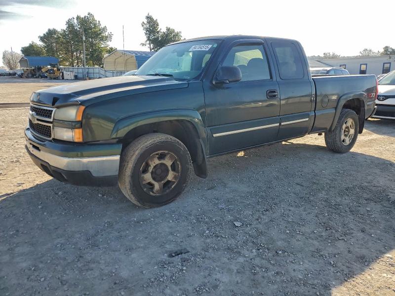 CHEVROLET SILVERADO 2006 with VIN 1GCEK19Z16Z236765 - Photo from auction