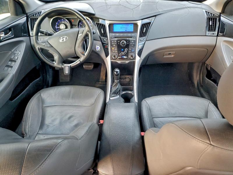 Photo 8 from auction – 2011 HYUNDAI SONATA SE with VIN 5NPEC4AC9BH129678