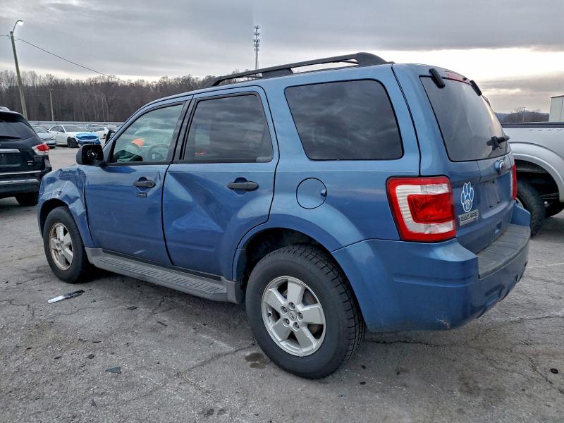 Photo 2 from auction – 2010 FORD ESCAPE XLT with VIN 1FMCU0D75AKD18237