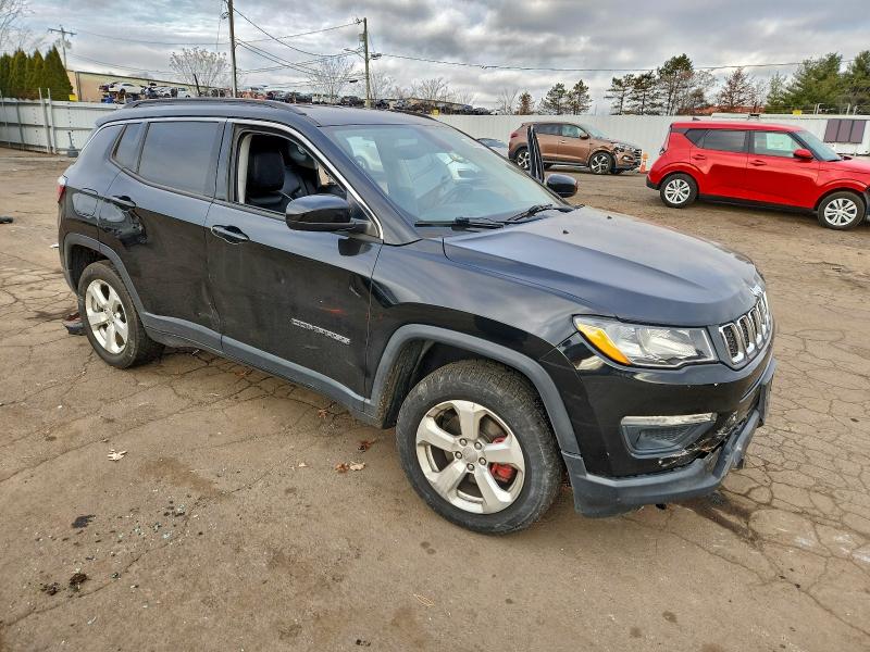 Photo 4 from auction – 2017 JEEP COMPASS LA with VIN 3C4NJDBB2HT665117