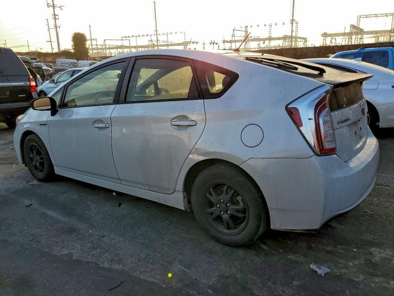 Photo 2 from auction – 2014 TOYOTA PRIUS with VIN JTDKN3DU5E0383871