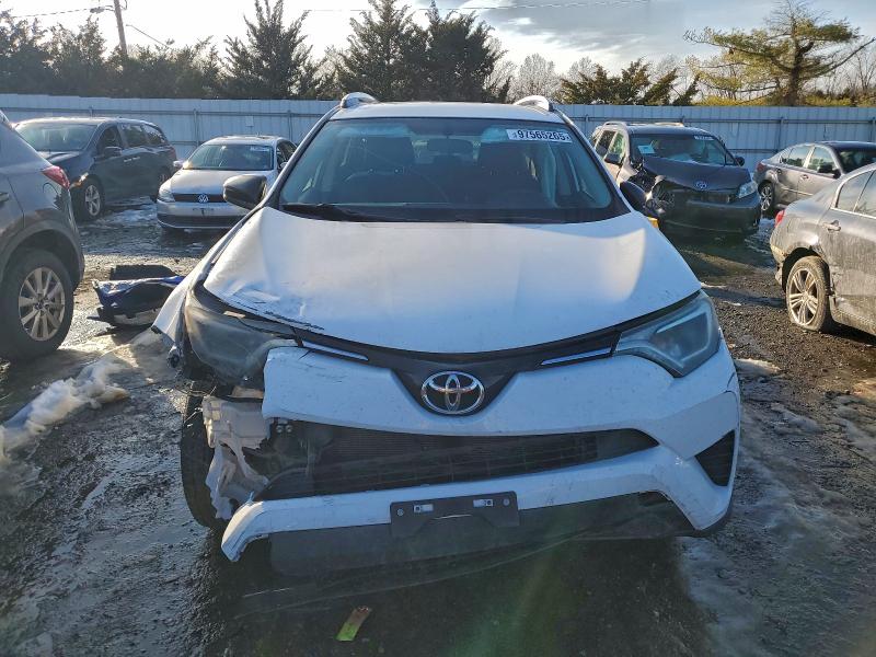 Foto 5 de la subasta – 2016 TOYOTA RAV4 LE con VIN 2T3BFREV2GW490897