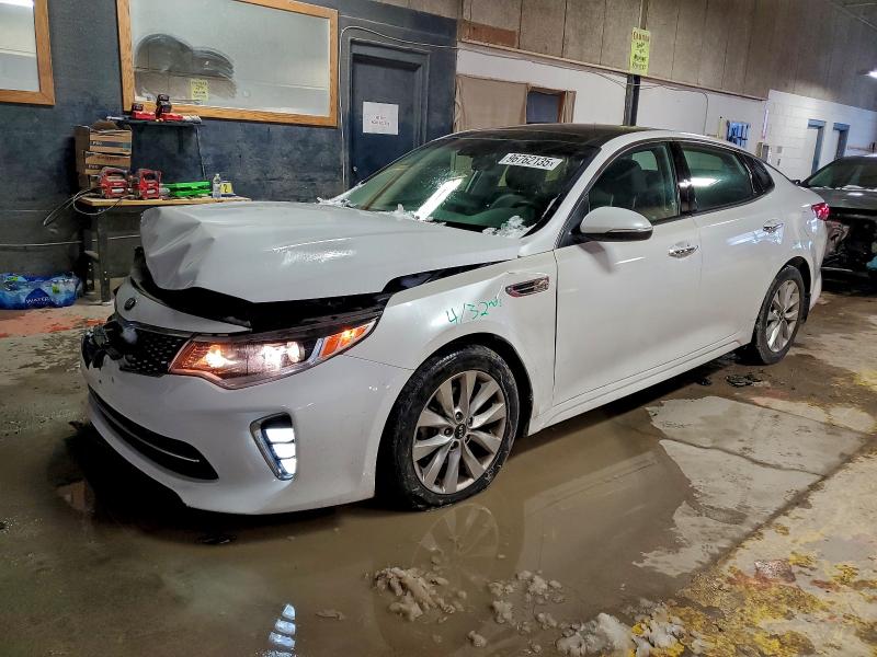 Photo 1 from auction – 2018 KIA OPTIMA LX with VIN 5XXGT4L38JG243381