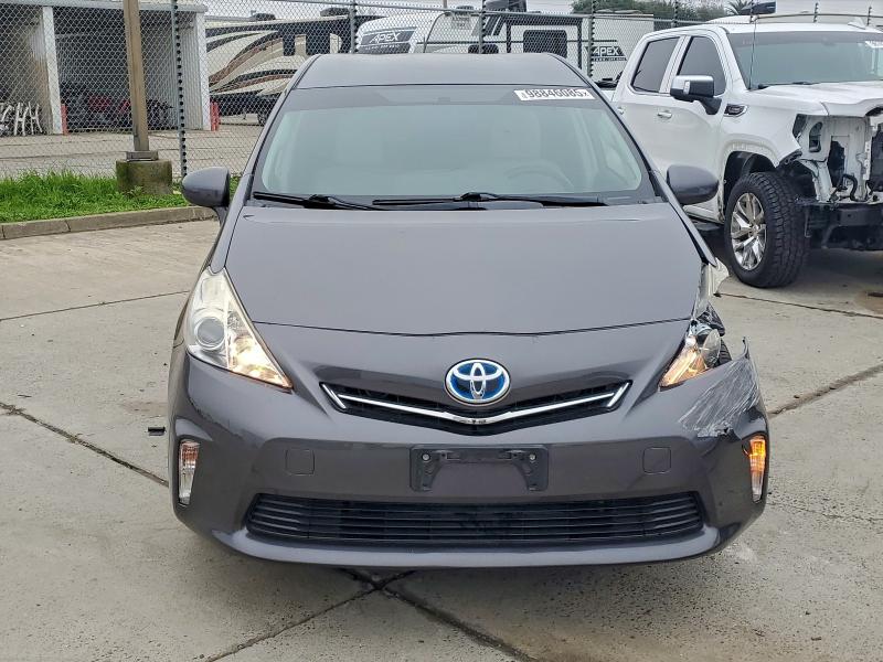 Photo 5 from auction – 2014 TOYOTA PRIUS V with VIN JTDZN3EU0E3314405
