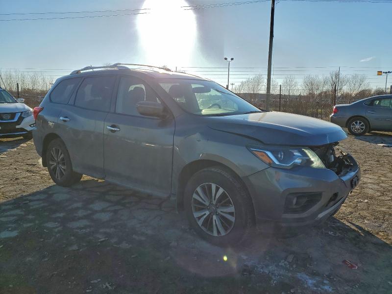 Photo 4 from auction – 2017 NISSAN PATHFINDER with VIN 5N1DR2MM8HC681482