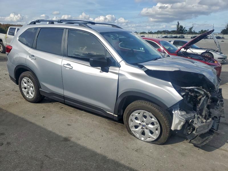 Photo 4 from auction – 2020 SUBARU FORESTER with VIN JF2SKADC3LH499476