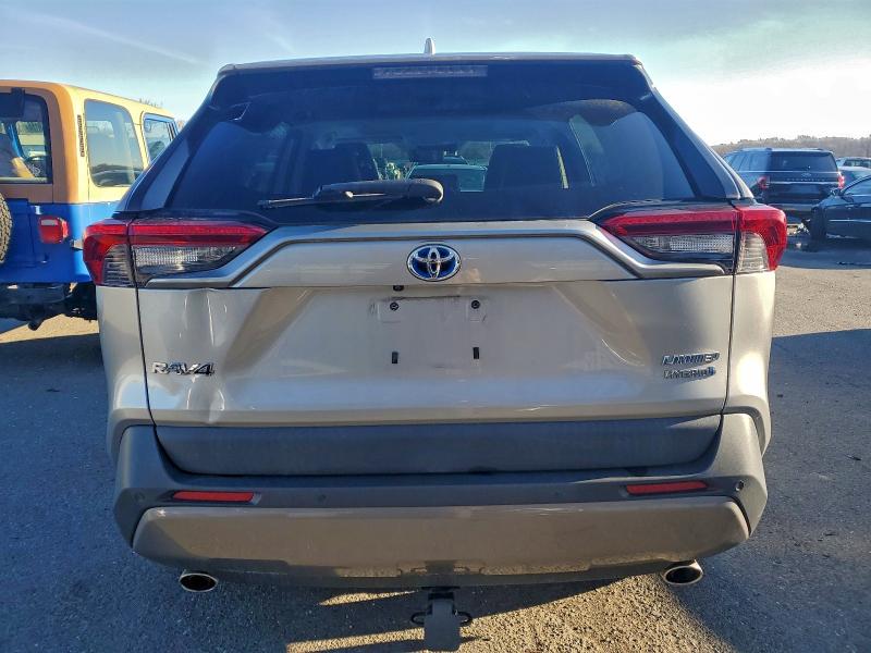 Photo 6 from auction – 2019 TOYOTA RAV4 LIMIT with VIN 2T3DWRFV1KW030758