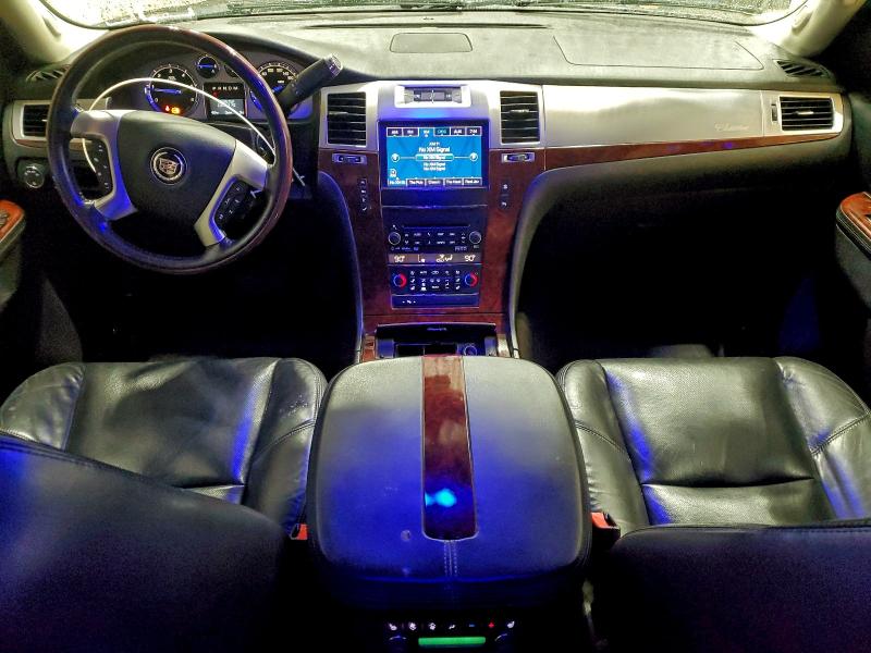Photo 8 from auction – 2011 CADILLAC ESCALADE L with VIN 1GYS4BEF5BR294705