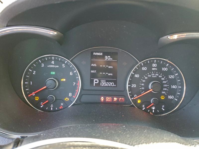 Photo 9 from auction – 2016 KIA FORTE LX with VIN KNAFX4A62G5518699
