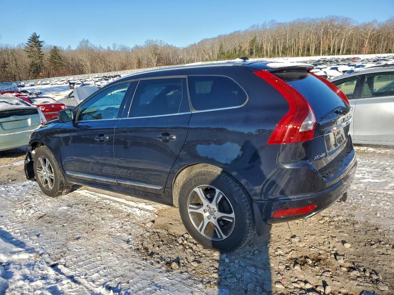 Photo 2 from auction – 2015 VOLVO XC60 T6 PL with VIN YV4902RMXF2720702