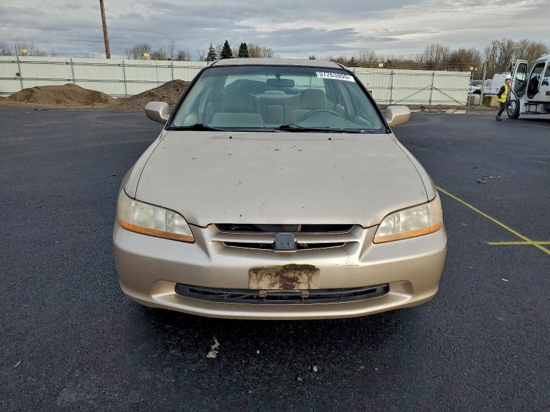Photo 5 from auction – 2000 HONDA ACCORD with VIN 1HGCG1649YA079782