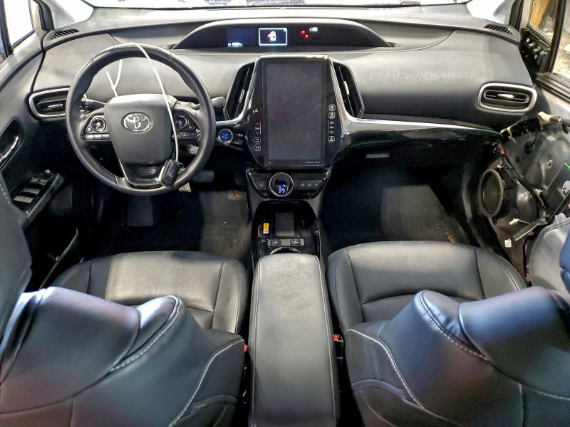 Photo 8 from auction – 2020 TOYOTA PRIUS PRIM with VIN JTDKARFP4L3136777