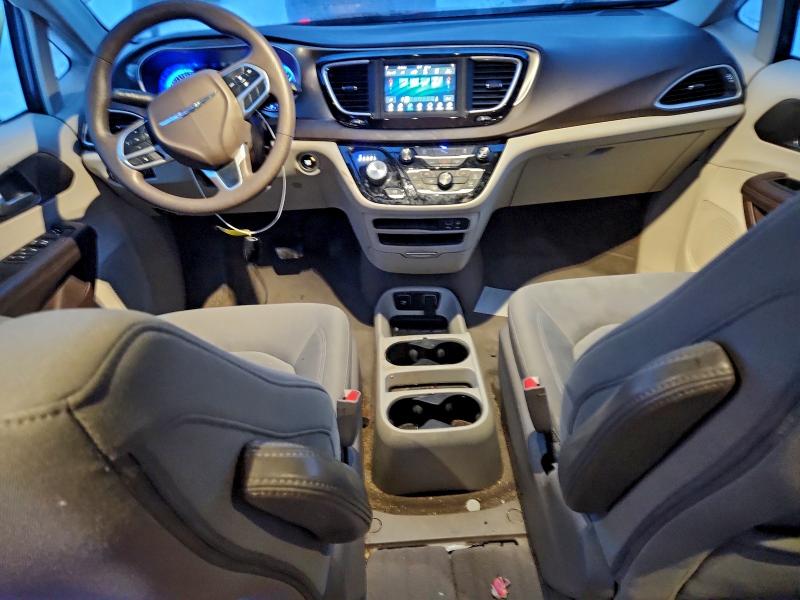 Photo 8 from auction – 2018 CHRYSLER PACIFICA T with VIN 2C4RC1DG3JR148677