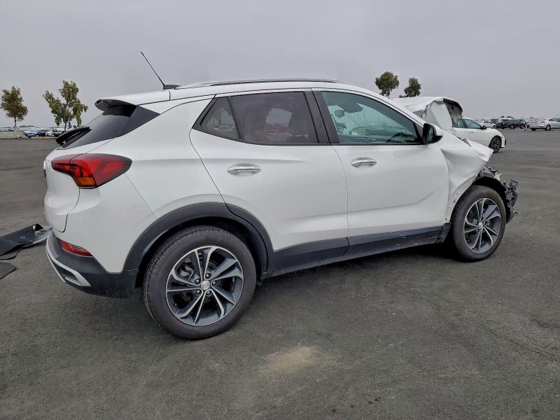 Photo 3 from auction – 2021 BUICK ENCORE GX with VIN KL4MMDSL5MB160383