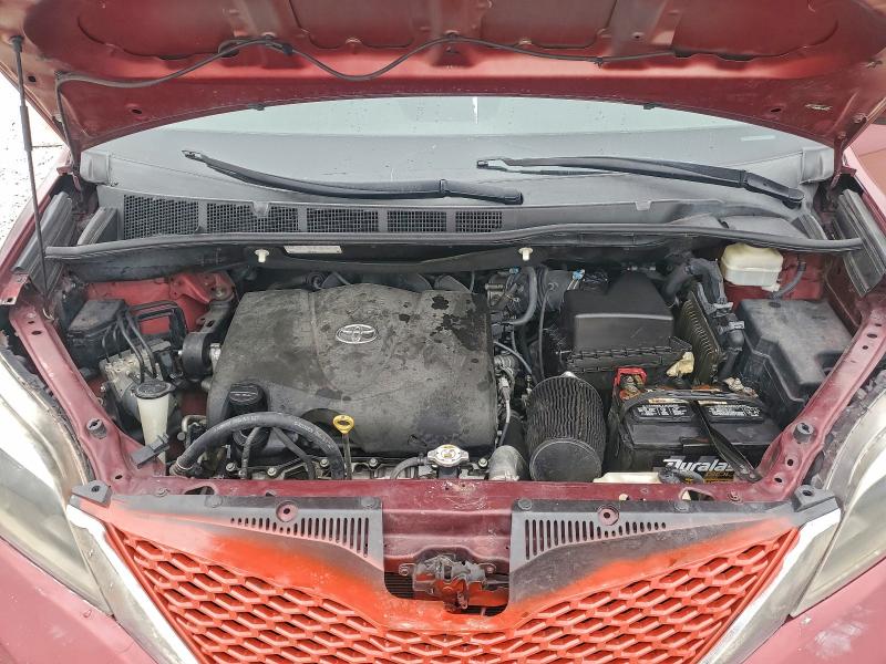 Photo 12 from auction – 2017 TOYOTA SIENNA SE with VIN 5TDXZ3DC6HS770951