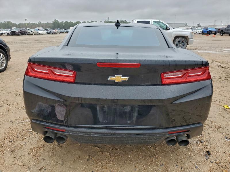 Photo 6 from auction – 2017 CHEVROLET CAMARO LT with VIN 1G1FB1RX2H0136662