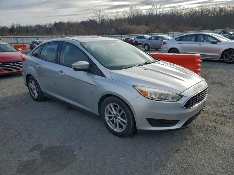 Photo 4 from auction – 2016 FORD FOCUS SE with VIN 1FADP3F25GL263560