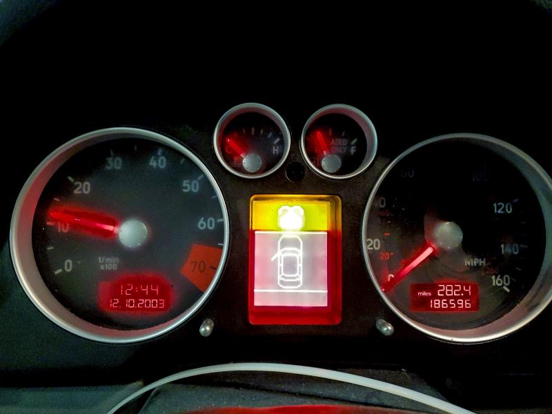 Photo 9 from auction – 2002 AUDI TT QUATTRO with VIN TRUWT28NX21002919