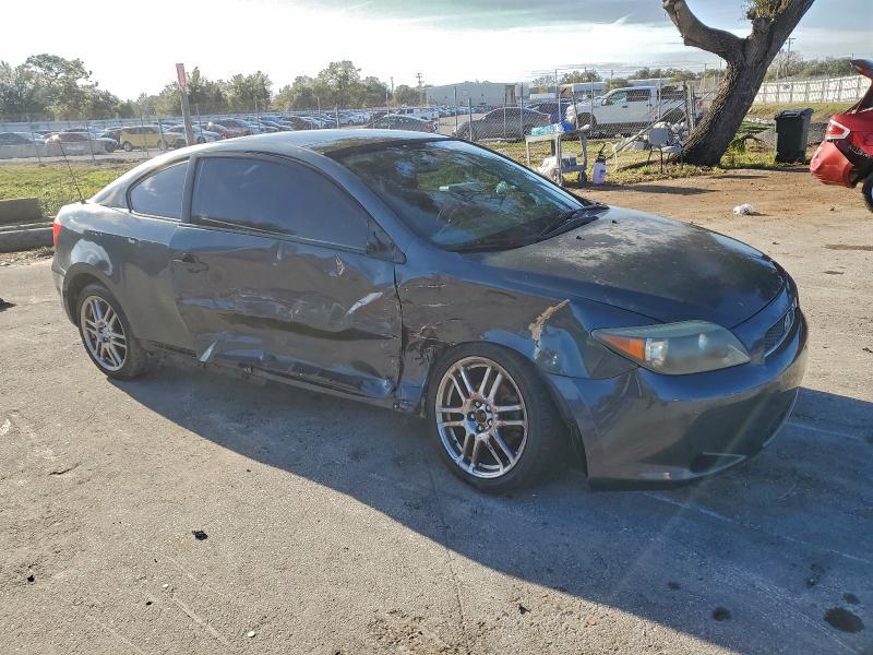 Photo 4 from auction – 2005 TOYOTA SCION TC with VIN JTKDE177450007979