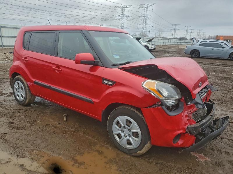 Photo 4 from auction – 2013 KIA SOUL with VIN KNDJT2A54D7627377