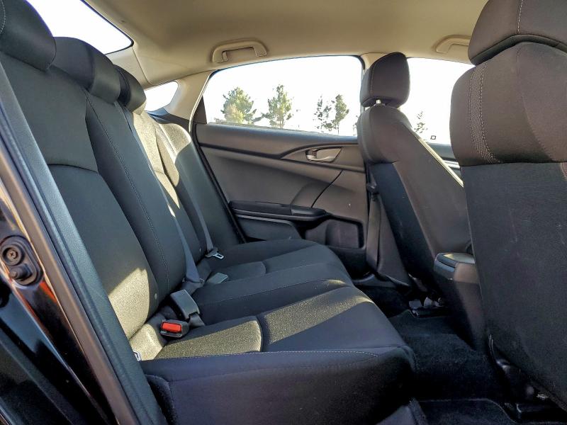 Photo 10 from auction – 2017 HONDA CIVIC LX with VIN 2HGFC2F55HH552652