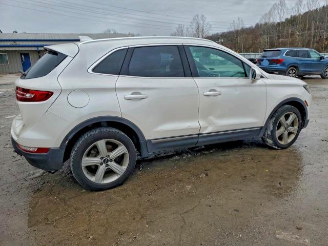 Photo 3 from auction – 2016 LINCOLN MKC PREMIE with VIN 5LMCJ1D90GUJ21034