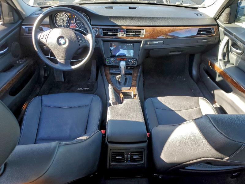 Photo 8 from auction – 2009 BMW 328 XI with VIN WBAPK73549A456581
