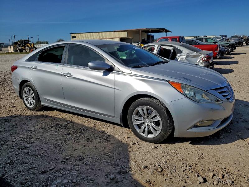 Photo 4 from auction – 2012 HYUNDAI SONATA GLS with VIN 5NPEB4AC4CH493754