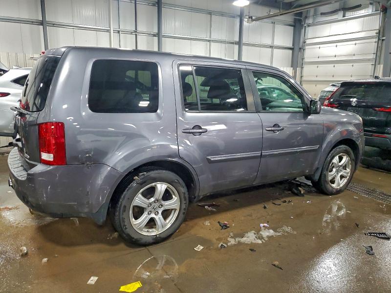 Photo 3 from auction – 2015 HONDA PILOT EX with VIN 5FNYF4H41FB029534