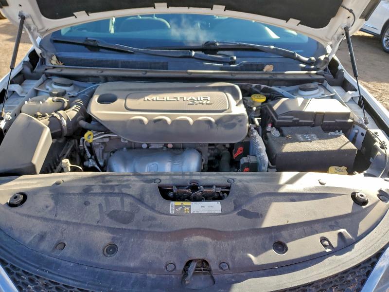 Photo 11 from auction – 2016 CHRYSLER 200 with VIN 1C3CCCAB2GN169153