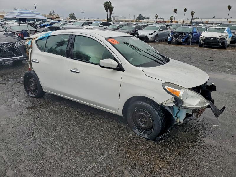 Photo 4 from auction – 2016 NISSAN VERSA S with VIN 3N1CN7AP5GL843047